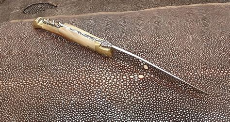 Laguiole Par Forge De Laguiole Cm Pointe De Corne Blonde Pi Ces La Coutellerie Du Vieil