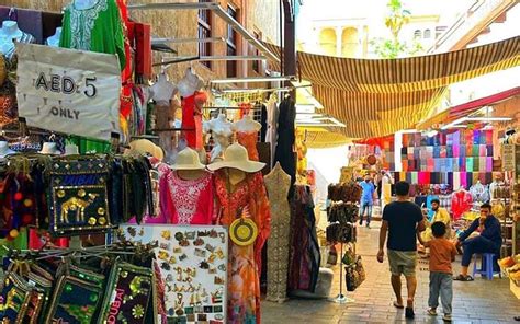 Guide To Meena Bazaar Dubai Shopping Timings Location How To Reach