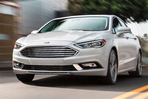 2018 Ford Fusion Vs 2018 Ford Focus Whats The Difference Autotrader