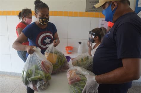 Alunos Da Rede Municipal Recebem Itens Da Agricultura Familiar Como