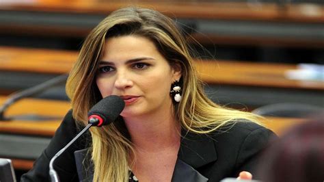 Clarissa Garotinho Defende Castra O Qu Mica De Abusador Contrafatos