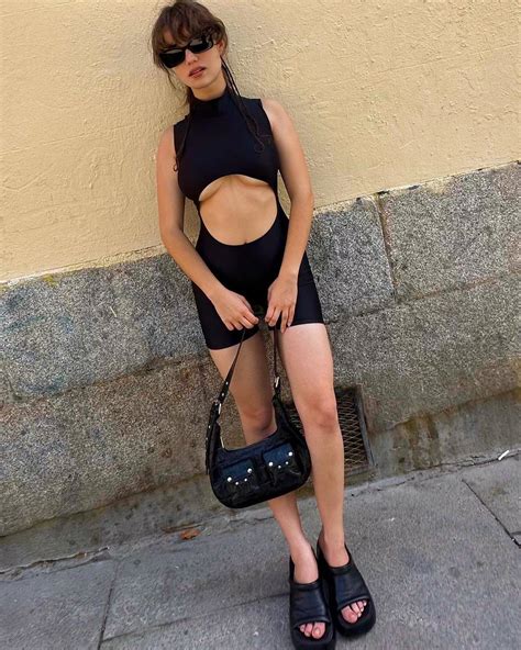 Gabriela Andrada's feet