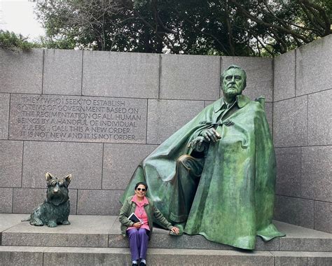 Fdr Wheelchair Statue