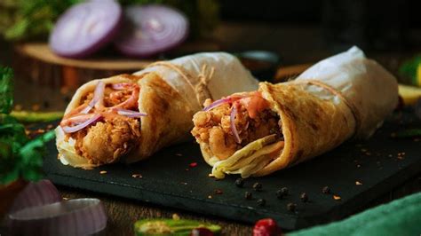 Zinger Paratha Roll Recipe By SooperChef