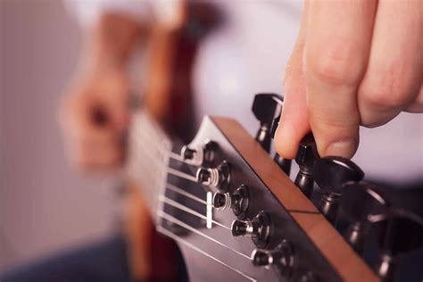 Riff Mag How To Tune An Electric Guitar