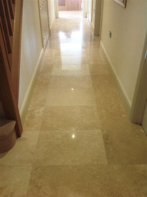 Restoring The Appearance Of A Polished Travertine Tiled Floor Stone