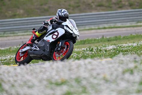 Aprilia Rs First Ride Gallery Cycle World