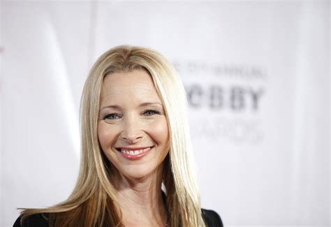 Lisa Kudrow Reveals Why She Got Fired From 'Frasier' Before Joining ...