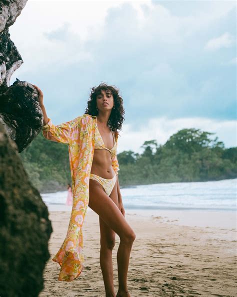 Billabong Sun Worshipper Tanlines Triangle Bikini Top Sweet Blossoms