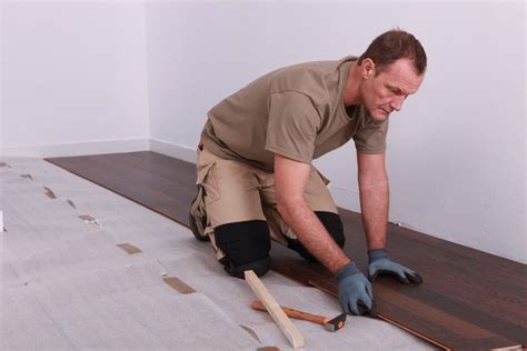 Laminate Flooring Buckling How To Fix Flooring Tips