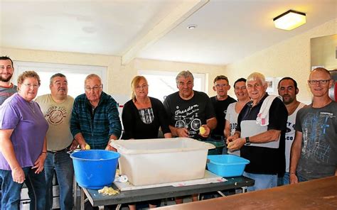 Chasseurs Plus De Convives Au Repas Le T L Gramme