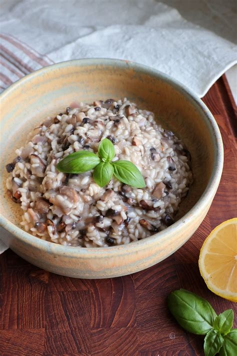 Svamperisotto Nem og lækker risotto med svampe og hvidvin