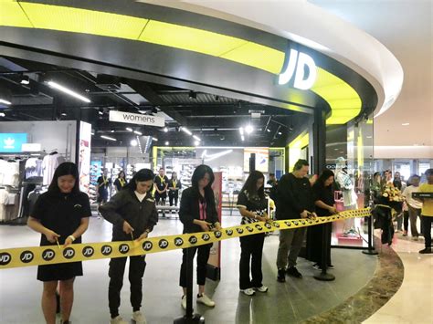 JD Sports Resmikan Gerai Pertama Di Medan Male Inspire