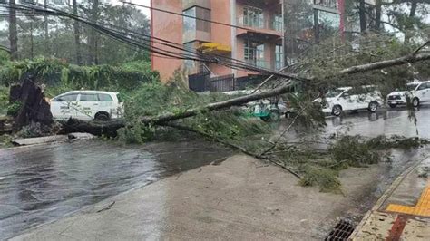 Luzon Folk Flee As Carina Triggers Floods Landslides