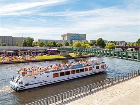 Schiffstour City Spreefahrt Berlin Vom Wasser Aus Erleben Berlin De