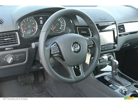 2013 Volkswagen Touareg VR6 FSI Sport 4XMotion Black Anthracite