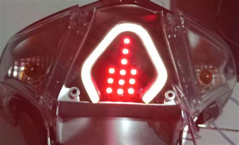 Stoplamp Non Running Beat Karbu Warna Putih Merah Lampu Senja Wajib