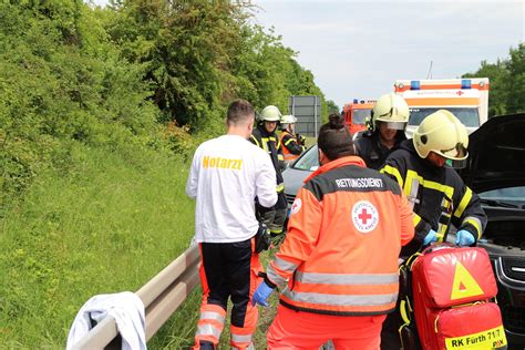 Schwerer Unfall Im Landkreis F Rth Bildergalerie