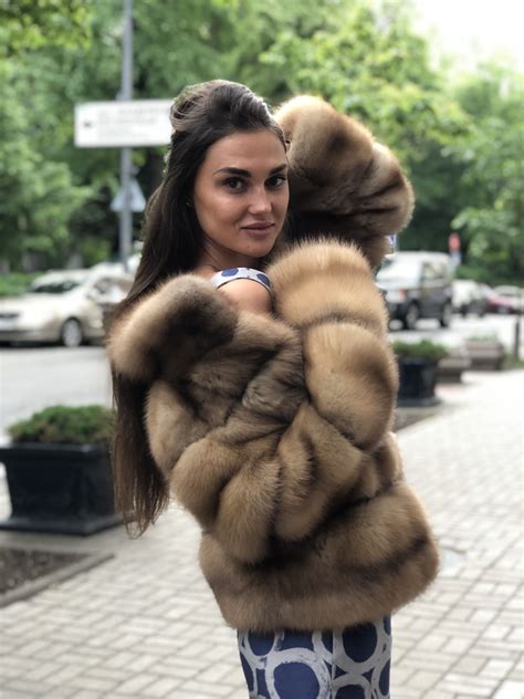 Fur Fashion Fashion Photo Womens Fashion Chinchilla Fox Stole Jacket Cape Stunning