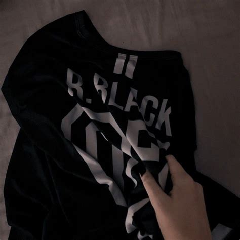 regulus black. | Regulus black