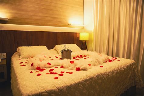 Noite De N Pcias Celebre O Amor No Mogano Hot Is