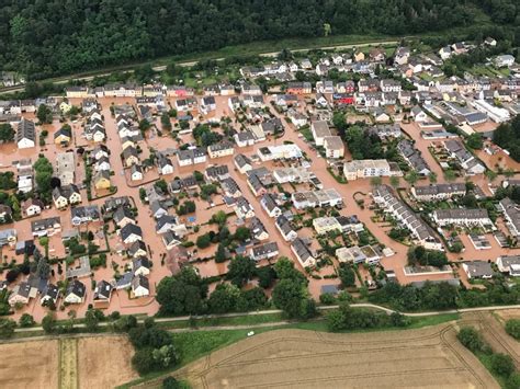 Zahl Der Toten Nach Unwetter Auf 200 Gestiegen BSAktuell