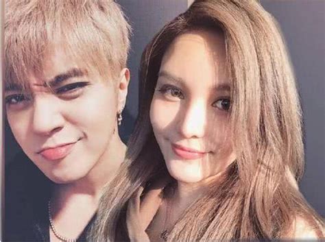 Giữa đại dịch La Chí Tường bị chỉ trích gay gắt vì tổ chức tiệc với mẫu nữ nóng bỏng sau khi