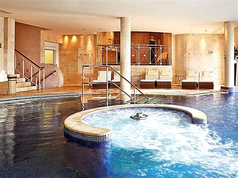 Top 20 Hotels with Pool in Cotswolds - Anna Holt's Guide