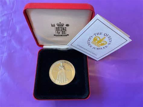 The Queen S Golden Jubilee Commemorative Medal 2002 Boxed Etsy