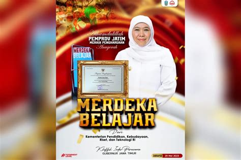 Pemprov Jatim Raih Anugerah Transformasi Digital Dari Kemendikbud