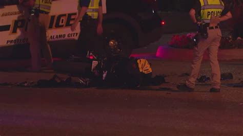 Sapd Speeding Motorcyclist Slams Into Car Killing Him