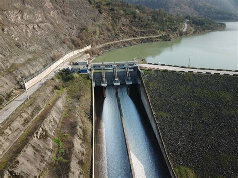 Kocaeli Doluluk Seviyesine Ula Yor Baraj Kapaklar A Ld