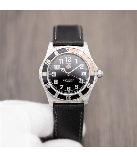 TAG Heuer Professional - Vintage Men's Quartz Dive Watch - Ref. WM1112