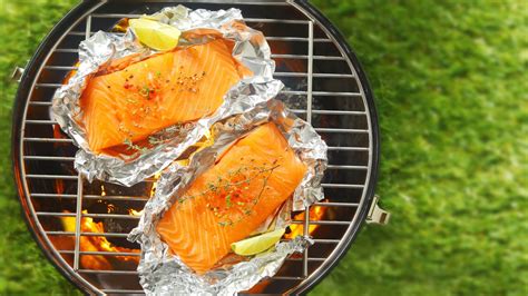 How To Cook Fish On The Grill With Aluminum Foil - Recipes.net