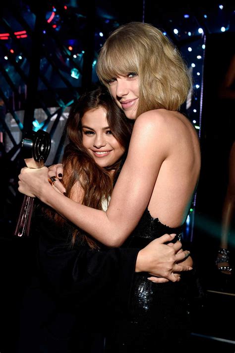 Taylor Swift And Selena Gomezs Friendship Timeline