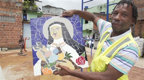 S Bado Catador De Recicl Veis Transforma Objetos Que Iriam Para O