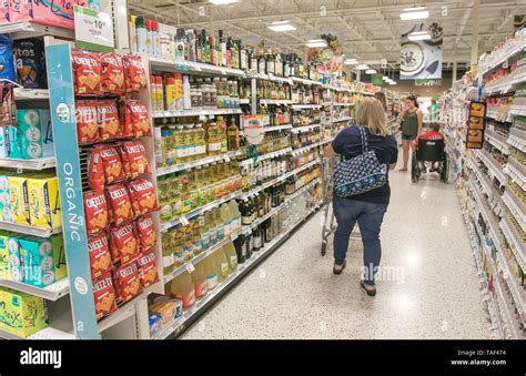 Publix Grocery Store Hi Res Stock Photography And Images Alamy