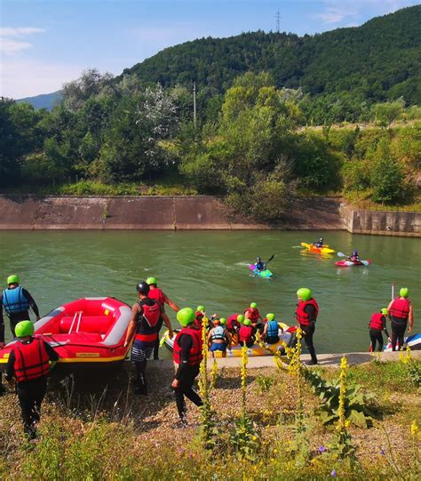 Rafting Pe Buzau Tiroliana Si Via Ferrata Sau Caiac Experiente Pline