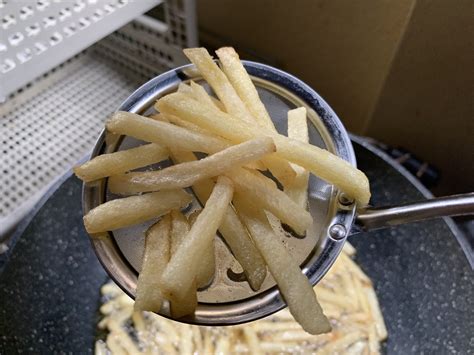 Easy 4 Ingredient Shaker Fries Recipe Inspired By Mcdonalds