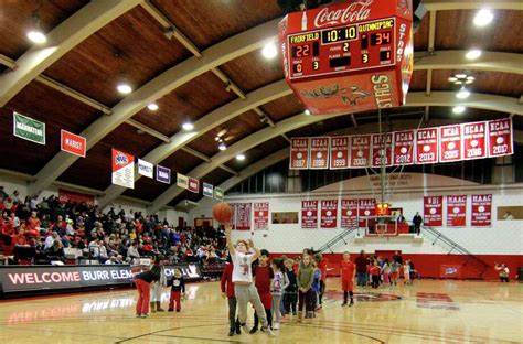 Fairfield Stags Mens Basketball Connecticut Post