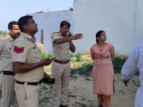 Yamunanagar Sadhaura Village Rasulpur Woman Murder Half Naked Dead Body यमुनानगर में महिला की