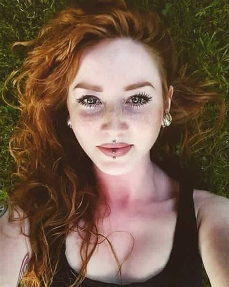 Pin By Francois Gravois On Redheads Gorgeous Redhead Beautiful Redhead Beauty