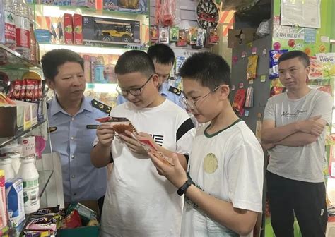 突击检查！校园周边食品安全怎么样？执法过程全曝光→ 民生 丽水网 丽水新闻综合门户网站