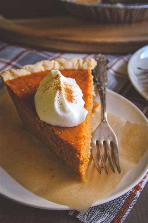 Easy 5 Ingredient Pumpkin Pie Recipe Sweetphi