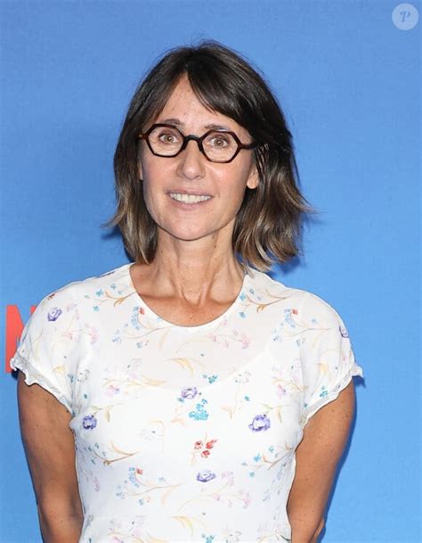 Photo Alexia Laroche Joubert Avant première Netflix de la série