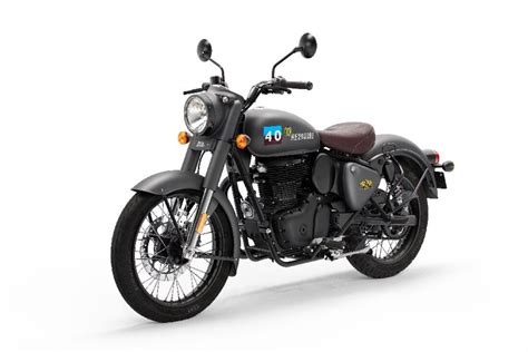 La Famille Royal Enfield 350 Sagrandit Avec Les Signals