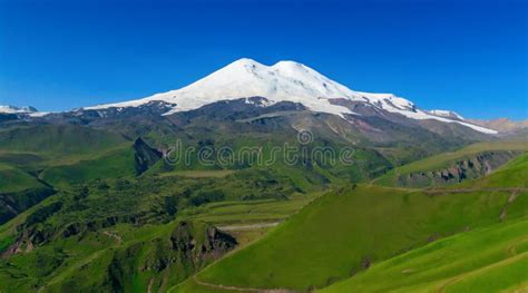 Oot El Monte Elbrus Rusia Foto De Archivo Imagen De