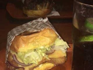 Mad Maria Burguer E Cerveja aus Campos do Jordão Speisekarte