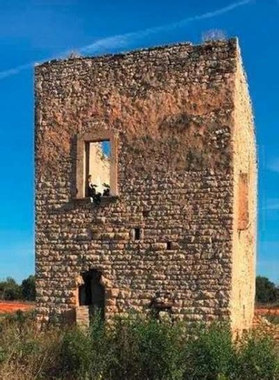 Lavocedimanduria It Manduria La Torre Del 500 Spostata Di Trenta