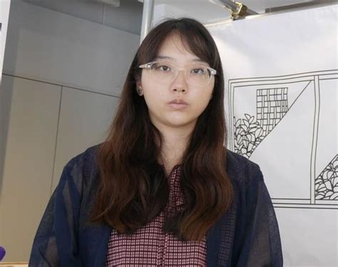 札束でビンタ、イヤホンケーブルを絡ませるマシーン「無駄づくり」藤原麻里菜の催しで無駄社員にサブカル系芸能デイリースポーツ Online